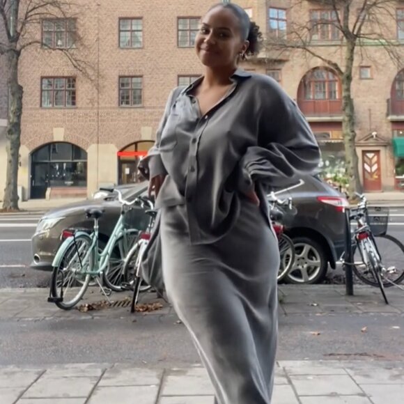 Djerf Avenue On The Go Blouse Storm - Picture 3 of 8